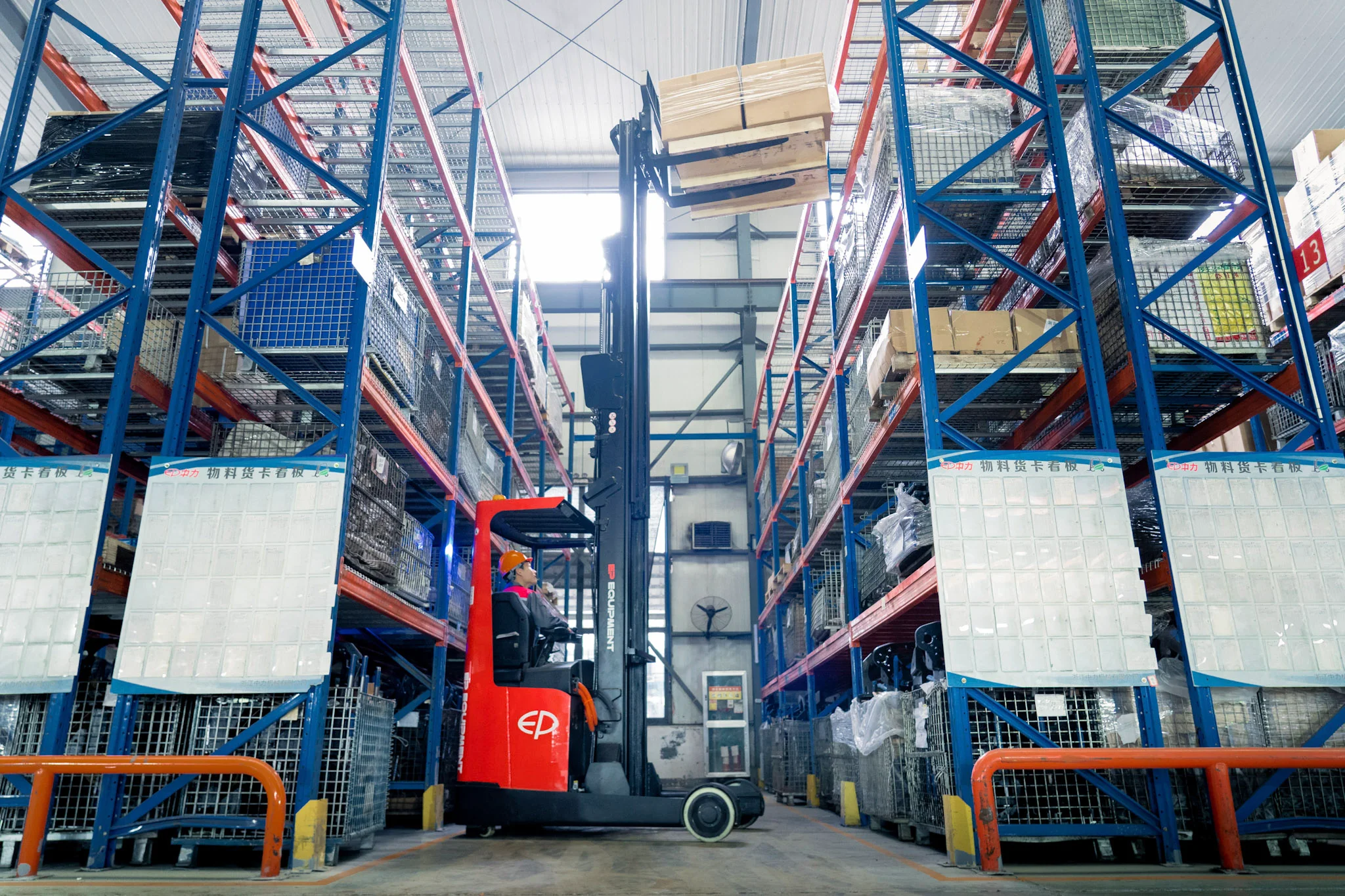 Apilador Reach 610mm | 1600kg 2000kg | 4m a 9,5 metros | CQD16LB/20LB - Imagen 2